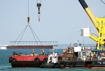 Медведев подписал распоряжение о расширении морского порта Тамань