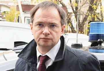В Минобрнауки прокомментировали шумиху вокруг диссертации Мединского