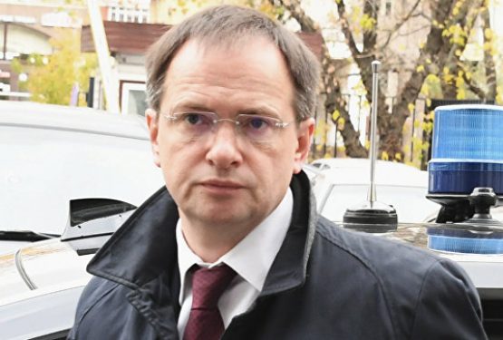 В Минобрнауки прокомментировали шумиху вокруг диссертации Мединского