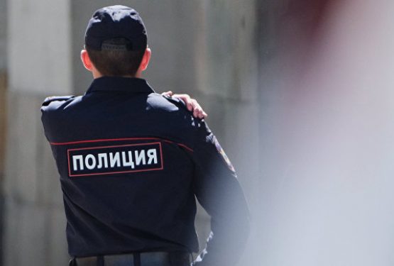 У подпольных бизнесменов в Приморье изъяли оружие, наркотики и краба