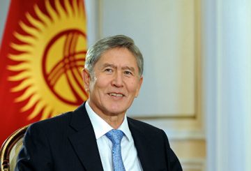 Экс-президент Киргизии Атамбаев выпустил клип на свою песню «Осенний вальс»