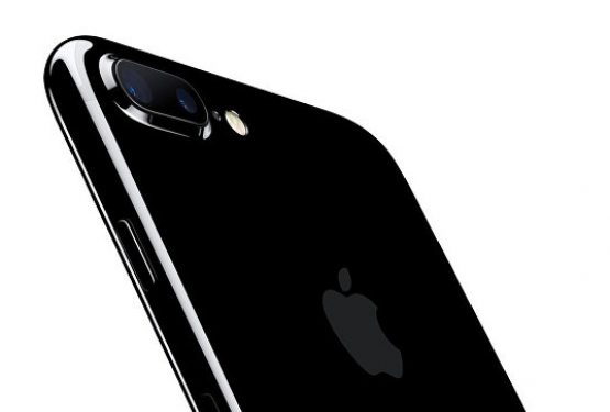 Голосовой помощник Siri вмешался в ход спектакля в британском театре