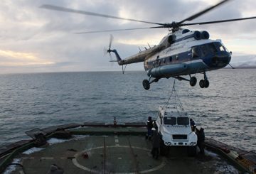 Дотянуться до небес: как русские пилоты спасали китайских полярников