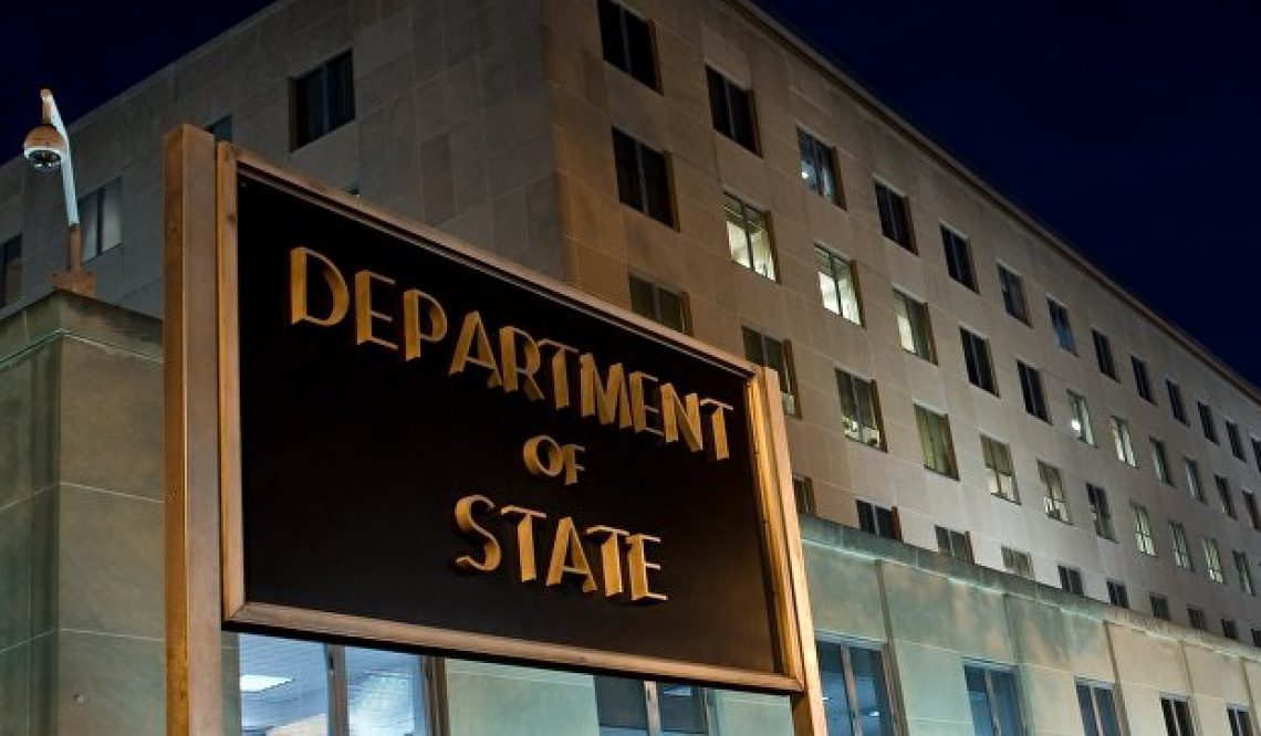 Госдеп обсуждает с Россией возможный запрет на пролет американских лайнеров