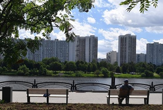 В московских парках отметят Международный день пожилых людей