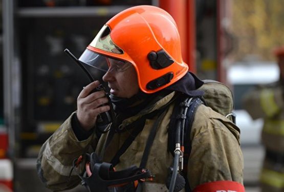 В Москве локализовали пожар на территории Успенской церкви